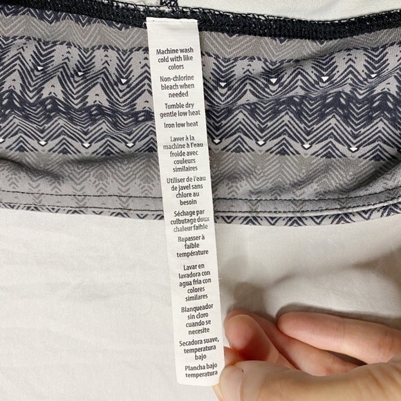 Alo Yoga Airbrush Capri Arctic Natural 3/4 Length Leggings Workout Size Small - Picture 7 of 10